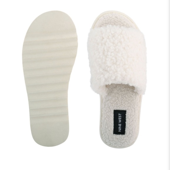 Fuzzie Cozy Flat Slide Sandals - Picture 1 of 4